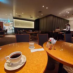 カフェ・ド・サリュー