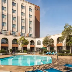 DoubleTree by Hilton Hotel Newark - Fremont