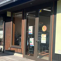 人のいない古着屋リサマケ（シーパルピア女川店）