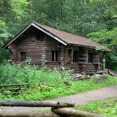 北海道 富良野 黒板五郎の丸太小屋~北の国から