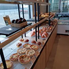 R Baker 高崎店