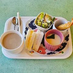 カフェド ユイット