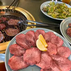 焼肉なんどう