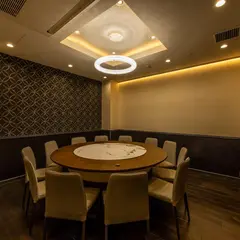 海鮮・鮨 食べ放題 かに村 上野本店