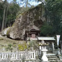 岩神神社