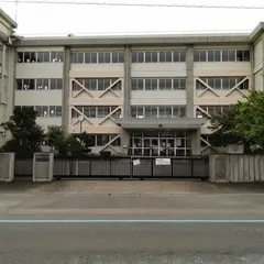 藤中学校