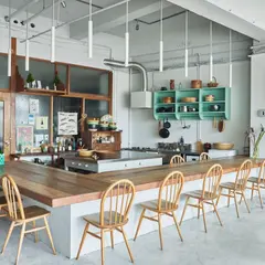 HOUSEHOLD kitchen