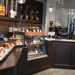 CLOVE CAFE&BAKERY