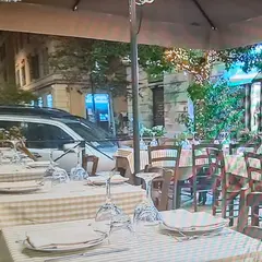 Trattoria Ragno d'oro（トラットリア・ラーニョ・ドーロ）