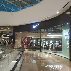 ナイキ スターフィールド河南