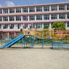 浜松市立富塚小学校
