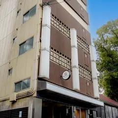HOTEL TRW