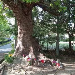 稲児童遊園横のお地蔵さん