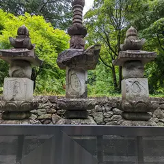 武田勝頼の墓