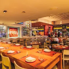 Wolfgang Puck Bar & Grill