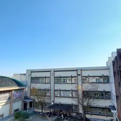 岸和田市立山直中学校