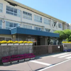 貝塚市立第二中学校