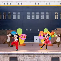 ドックサイドステージ