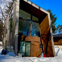 Sanzan Chalet Hakuba 三山シャレー 白馬