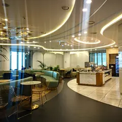 Lounge L