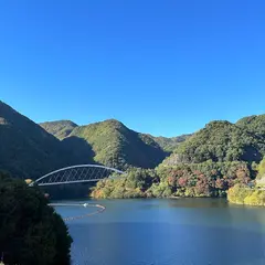 みずがき湖ビジターセンター 駐車場