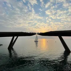 Kiss Bridge