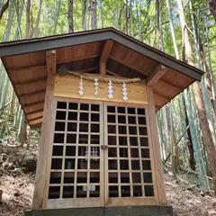 山神社