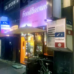 FondBROWN (フォン ブラウン)