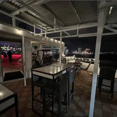 ダイニングバー 101 Food & Bar 沖縄北谷｜BBQ バル｜喫煙可 宴会 記念日
