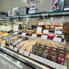 パティスリーショコラトリーメゾンレーヴル
