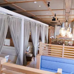 PISOLA 横須賀三春店