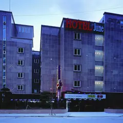 Incheon Airport Hotel June ホテル