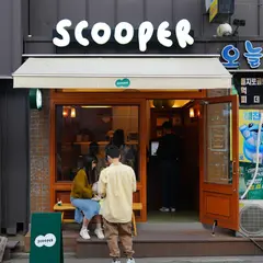 SCOOPER