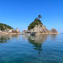 浦富海岸島めぐり遊覧船