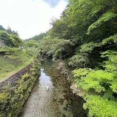観音峯登山口休憩所