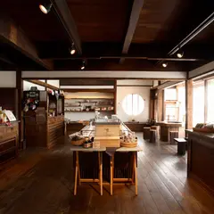 蔵出しめんたい本舗 弥生が丘店