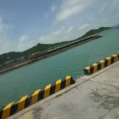 安座真港