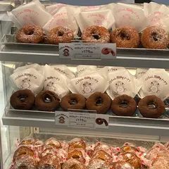 ペコちゃんmilkyドーナツ 博多バスターミナル店