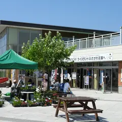 深川物産振興会(道の駅ふかがわ内)