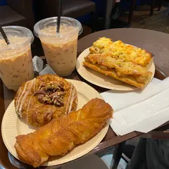 カフェ シェ マディ (CHEZ MADU)