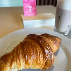六花亭 帯広本店 ラウンジ 極楽