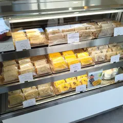 米粉シフォンケーキ専門店 MERCI