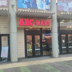 ABC-MART SPORTS OUTLET沖縄アウトレットモールあしびなー店