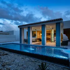 pool villa Sanrriott Okinawa Motobu