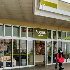 3COINS+plus おやまゆうえんハーヴェストウォーク店