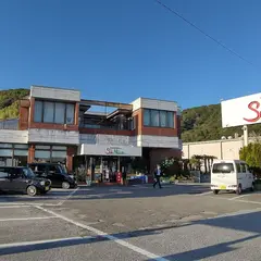 レストラン サンヒルズ