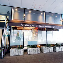 Bistro 88バル ＆ Delicatessen