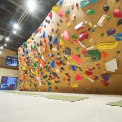 Bouldering House KNOT｜ボルダリング ハウス ノット