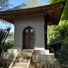 小栗上野介忠順の墓