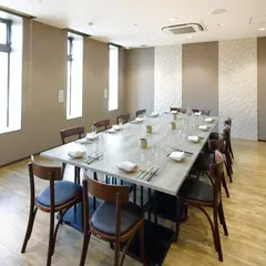 CROSS WONDER DINING